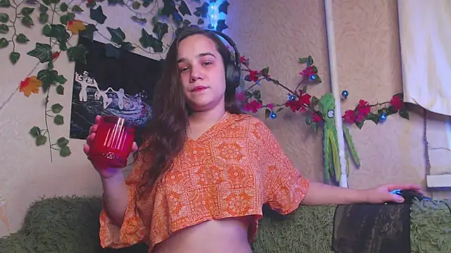 Tiny Witch online show from 9, 11, 2025