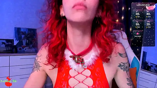 Snapshot of LeylaNoiry chatting on 13, 12, 2024 LeylaNoiry online show from 13, 12, 2024