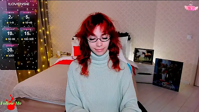 Snapshot of LeylaNoiry chatting on 2, 1, 2025 LeylaNoiry online show from 2, 1, 2025