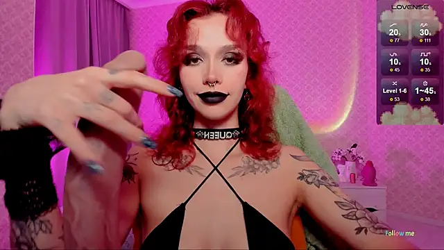 Snapshot of LeylaNoiry chatting on 12, 9, 2025 LeylaNoiry online show from 12, 9, 2025