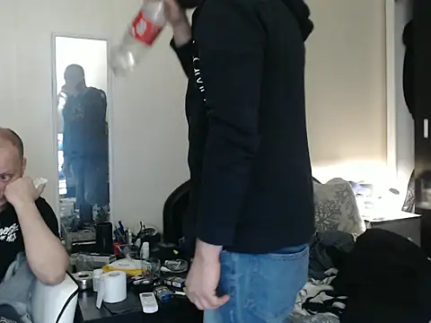 Terizizz online show from 15, 4, 2026