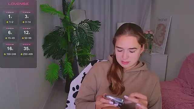 LovelyJessie online show from 24, 6, 2026