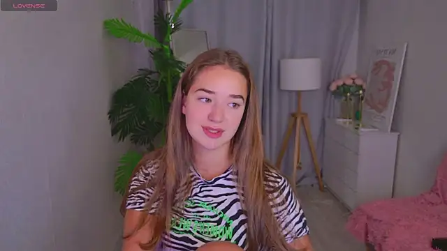 LovelyJessie online show from 25, 6, 2026