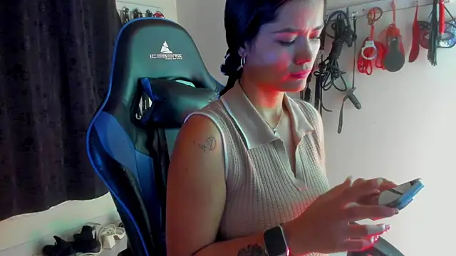 Snapshot of scarlet-kennedy98 chatting on 4, 11, 2025 scarlet-kennedy98 online show from 4, 11, 2025