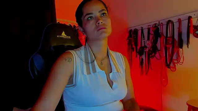 Snapshot of scarlet-kennedy98 chatting on 5, 12, 2025 scarlet-kennedy98 online show from 5, 12, 2025