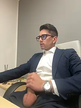 Snapshot of masterboss_ chatting on 1, 12, 2025 masterboss online show from 1, 12, 2025