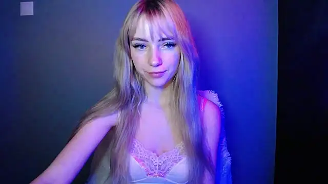 LuciaYoung online show from 22, 12, 2025