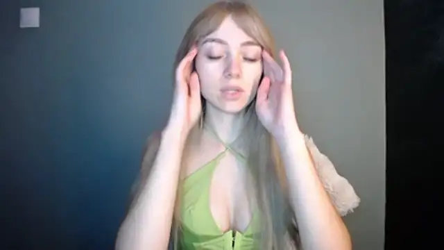 LuciaYoung online show from 11, 1, 2026