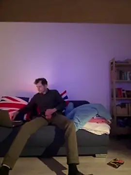 Snapshot of user0p315 chatting on 14, 12, 2025 user0p315 online show from 14, 12, 2025