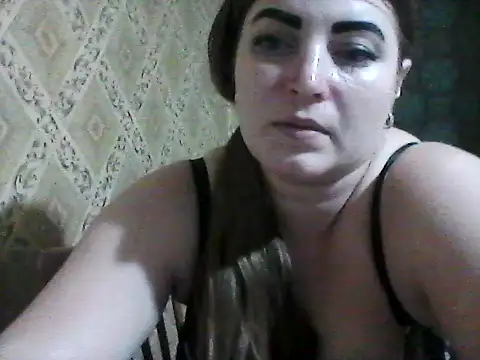 Snapshot of Elizabeth_Meow chatting on 12, 11, 2025 Elizabeth Meow online show from 12, 11, 2025