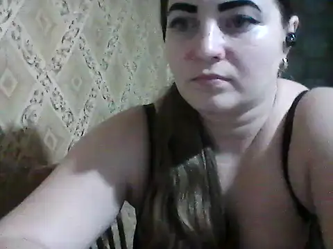 Snapshot of Elizabeth_Meow chatting on 13, 11, 2025 Elizabeth Meow online show from 13, 11, 2025