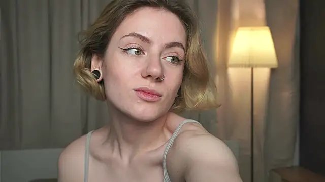 PixieMeow  online show from 16, 3, 2025