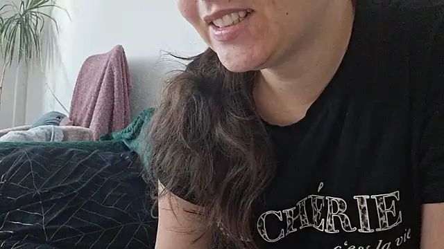 Cyndee Winter online show from 8, 11, 2025