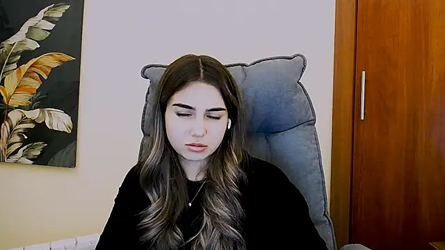 Lili magic online show from 4, 3, 2025