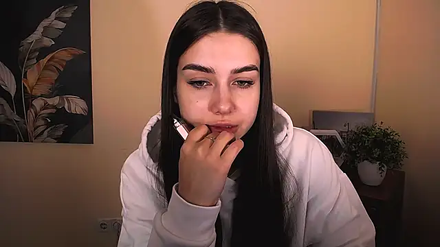 Lili magic online show from 8, 10, 2025