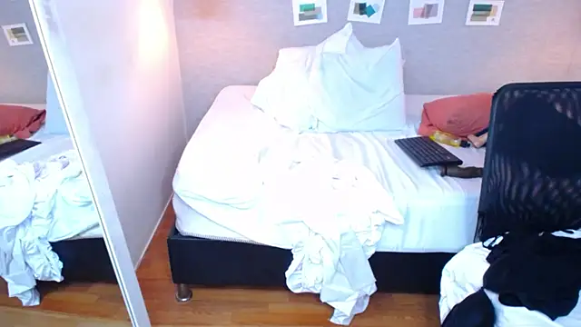 kiara evanss online show from 8, 2, 2025