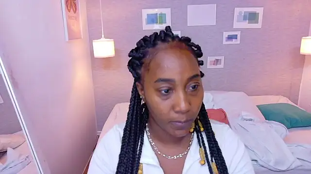 kiara evanss online show from 24, 9, 2025