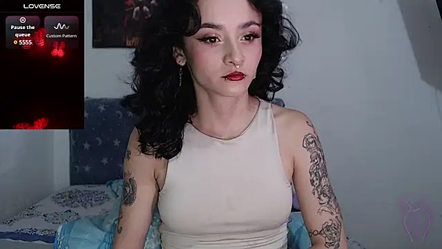 kitty22  online show from 8, 3, 2025