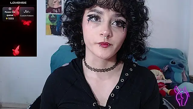 kitty22  online show from 27, 9, 2025