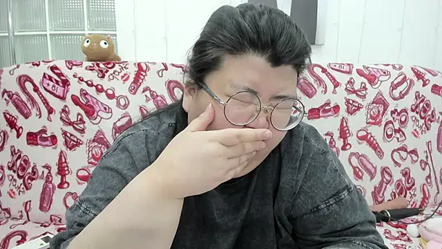 Snapshot of Nadine_asian chatting on 15, 5, 2026 Nadine asian online show from 15, 5, 2026