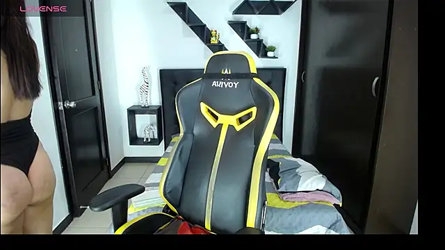 Snapshot of kendalladam chatting on 15, 1, 2026 kendalladam online show from 15, 1, 2026