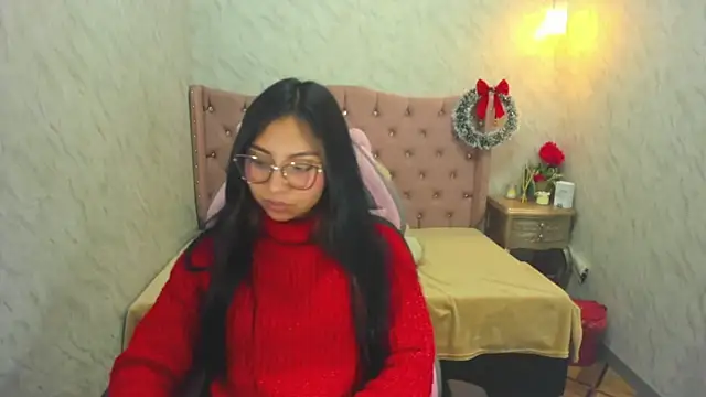 XSmaggiiee online show from 31, 12, 2024