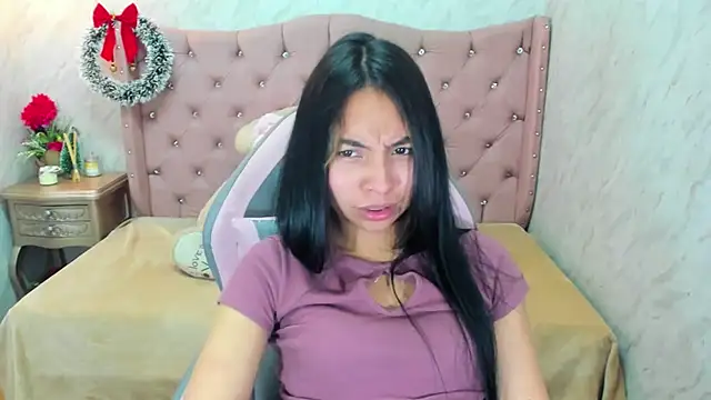 XSmaggiiee online show from 7, 1, 2025