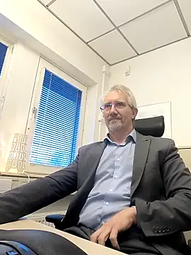 Snapshot of tom-swede chatting on 19, 3, 2026 tom-swede online show from 19, 3, 2026