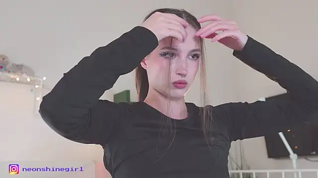 NeonShine online show from 13, 10, 2025