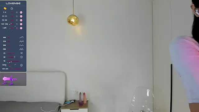 Lee yoo online show from 12, 4, 2026