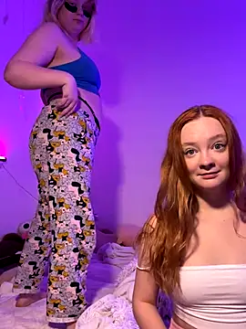 Snapshot of Radiants_two chatting on 10, 9, 2025 Radiants two online show from 10, 9, 2025