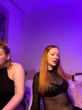 Snapshot of Radiants_two chatting on 12, 9, 2025 Radiants two online show from 12, 9, 2025