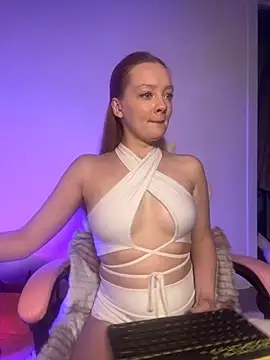 Snapshot of Radiants_two chatting on 26, 9, 2025 Radiants two online show from 26, 9, 2025