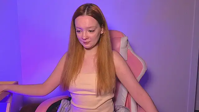 Snapshot of Radiants_two chatting on 4, 10, 2025 Radiants two online show from 4, 10, 2025