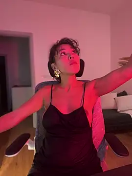 Snapshot of IzanamiTime chatting on 16, 12, 2025 IzanamiTime online show from 16, 12, 2025