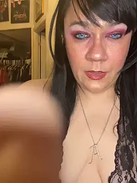 Snapshot of sexyasscougar chatting on 8, 3, 2025 sexyasscougar online show from 8, 3, 2025