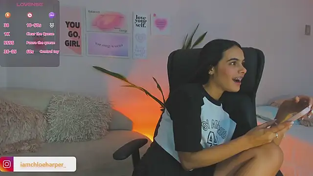 ChloeHarper  online show from 8, 1, 2025