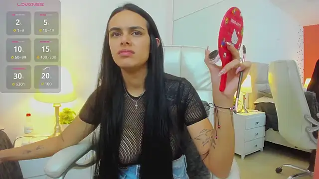 ChloeHarper  online show from 25, 11, 2025