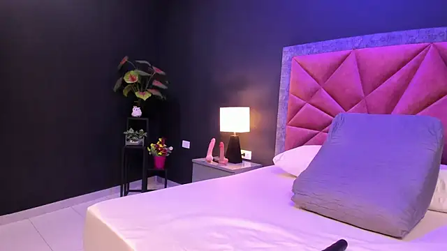mia milff online show from 5, 6, 2026