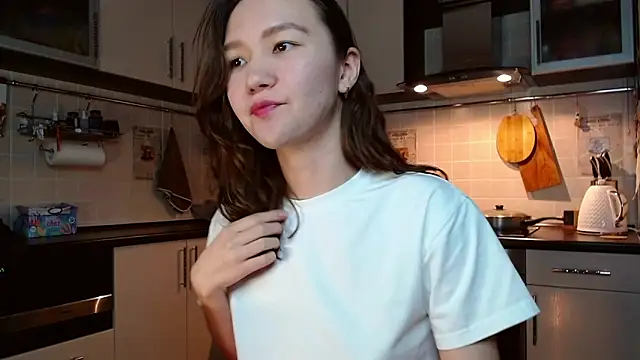 Kelly Yon online show from 14, 3, 2025