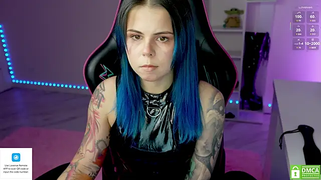 Snapshot of Latex_Kitty chatting on 14, 11, 2025 Latex Kitty online show from 14, 11, 2025