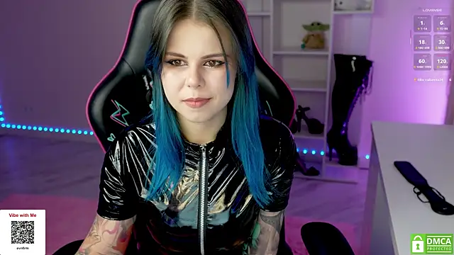 Snapshot of Latex_Kitty chatting on 22, 11, 2025 Latex Kitty online show from 22, 11, 2025