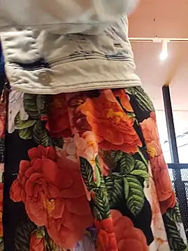 Exhibitionsplit online show from 8, 3, 2025