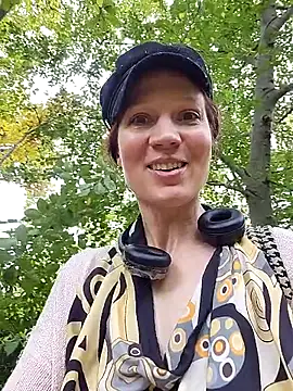 Exhibitionsplit online show from 15, 10, 2025