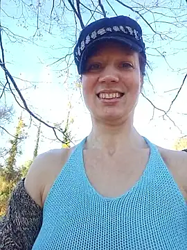 Exhibitionsplit online show from 14, 12, 2025