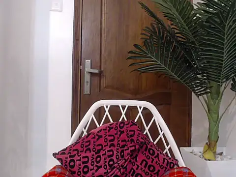 black   ghodess online show from 14, 1, 2026