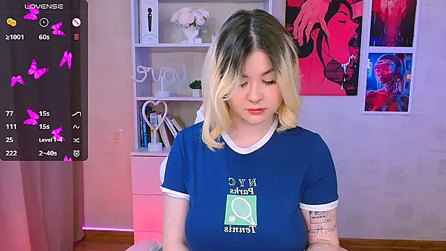 Snapshot of cutie_mili chatting on 20, 1, 2025 cutie mili online show from 20, 1, 2025