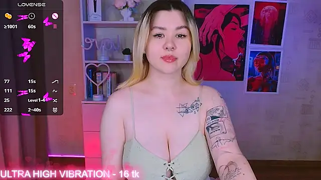 Snapshot of cutie_mili chatting on 25, 2, 2025 cutie mili online show from 25, 2, 2025
