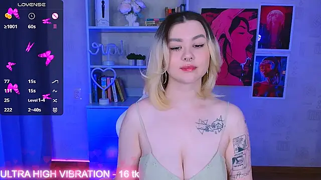 Snapshot of cutie_mili chatting on 17, 3, 2025 cutie mili online show from 17, 3, 2025