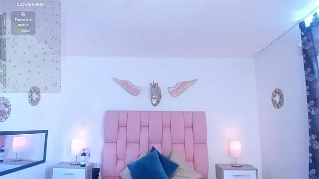 Snapshot of VeronikaOlsen chatting on 1, 2, 2025 VeronikaOlsen online show from 1, 2, 2025